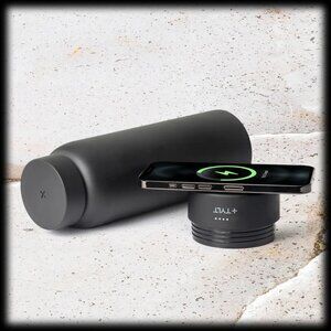 TYLT 24oz Power Water Bottle 2.0 with Built-In Phone Charger/NWT